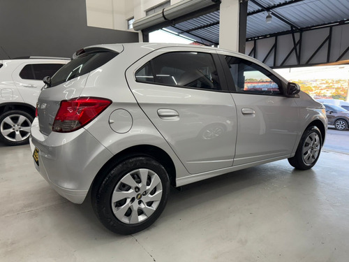 Chevrolet Onix 1.4 MPFI LT 8V FLEX 4P MANUAL