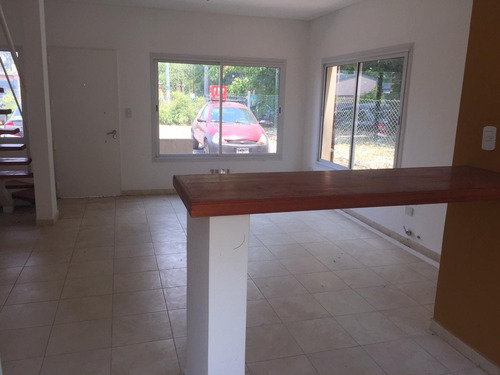 Imagen 9 de 27 de En Venta. Triplex Con Patio Y Cochera. San Miguel