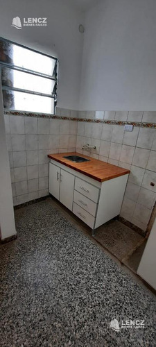 Casa - Ezpeleta Este- Apto Credito Hipotecario