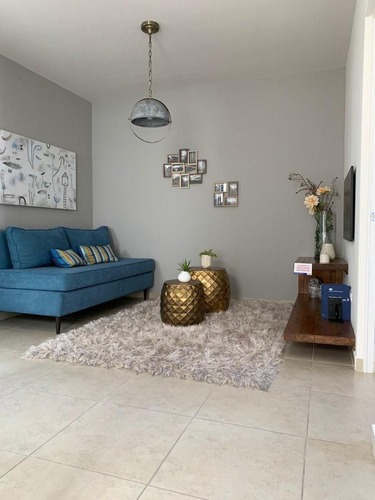 Se Vende Casa En Sonterra, 3 Recamaras, Jardín, Estacionamiento Techado, Lujo