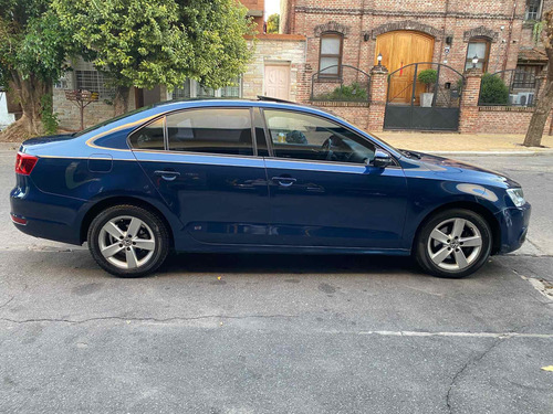 Volkswagen Vento 2.5 Luxury Tiptronic 2012 Financiado Cuotas