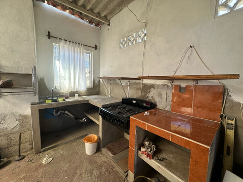 Edificio Para Remodelar! Col. 1o De Mayo | Pto. Vallarta Excelente Inversión!! 2 Departamentos, Con Opción A Un Tercero. Excelente Ubicación!