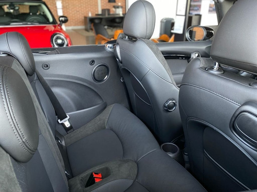 Imagen 9 de 11 de Mini Cooper Convertible Iconic 2022
