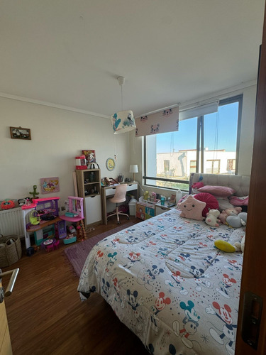 Amplia Casa Familiar Con Excelente Distribución