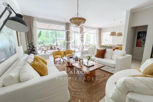 Casa En Venta. Barrio Los Tilos.