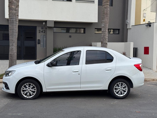 Renault Logan 1.0 Zen 12v 4p 5 marchas