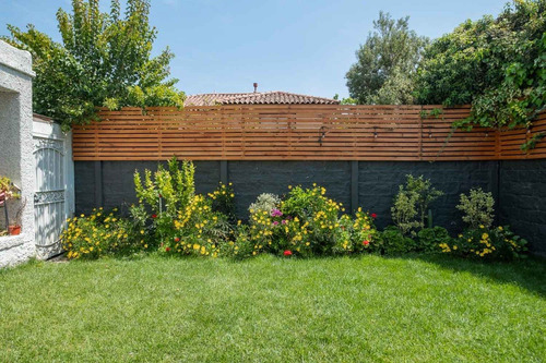 Imagen 8 de 30 de En Pasaje, Jardines Con Terraza Y Piscina (simón González)