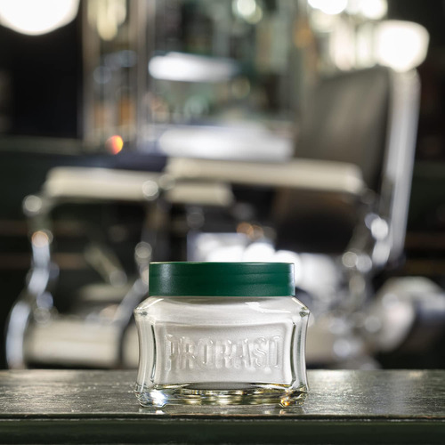 Crema Pre-shave Proraso De 100 Ml Refrescante Y Tonificante Con Aroma Mentol Y Eucalipto