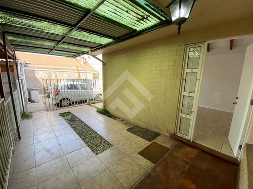Casa En Arriendo De 3d 2b Patio En Padre Hurtado