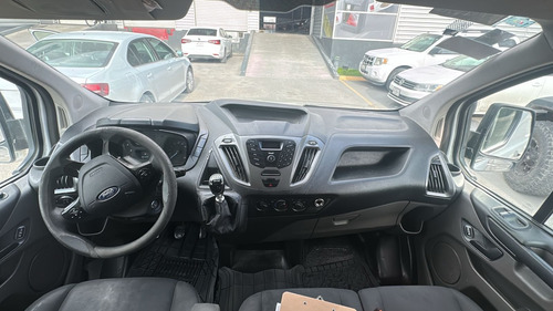 Ford Transit 2.2 Van Larga Techo Alto Custom Mt