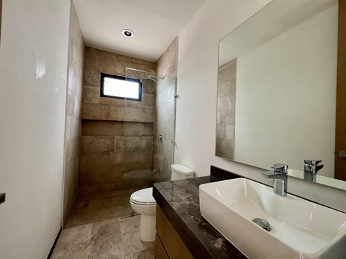 Casa En Venta En Cholul En Mérida,yucatán