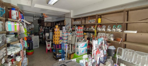 Imagen 7 de 12 de Local A Mts De Av. Monroe!! - Pb Y Sótano