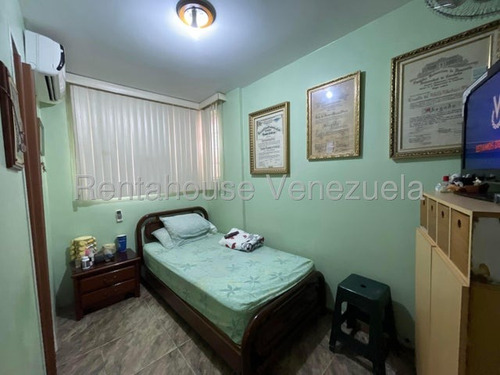 Excelente Casa Tipo Town House En Venta, Urb Araguama Country, Los Samanes, Maracay, 25-16988 Mv