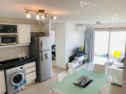 Imagen 8 de 10 de Apartamento En Edificio Moon. - Punta Del Este Aidy Grill