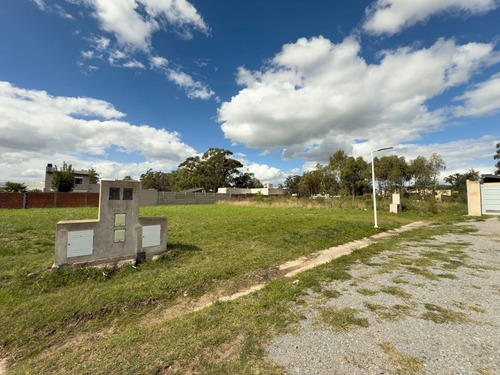 Venta De Lote Zona La Rural Tandil.