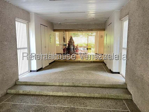 Apartamento Las Esmeraldas 26-328 R.e