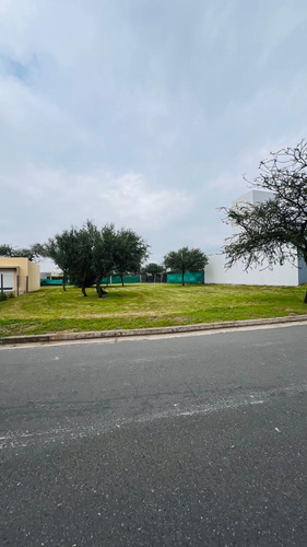 Venta Lote 7 Soles Casa B Cerrado (b Parterres)