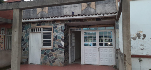Venta Casa De 204mts2, En Villa Colombia, Norte De Cali, 10892.
