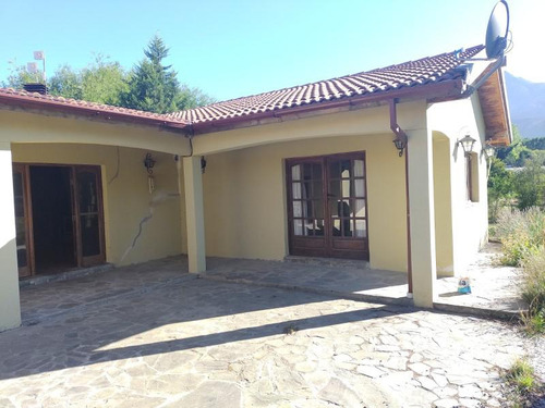 Casa De 170 M2 Con Costa De Rio!!, El Hoyo, Chubut