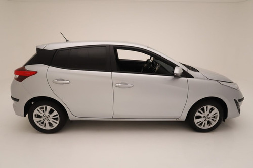 Toyota Yaris Xls Pack Cvt 5p