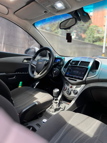 Chevrolet Sonic 1.6 Lt 5 p