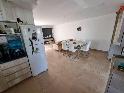 Casa En Venta En Barrio Privado Las Palmas