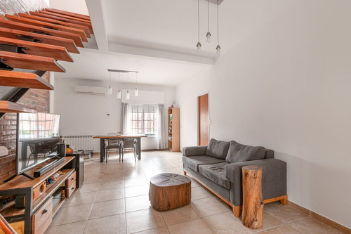 Venta Casa 4 Ambientes Parque Y Cochera Haedo Sur