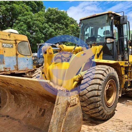Imagem 1 de 9 de Pá Carregadeira Caterpillar 950h 2013
