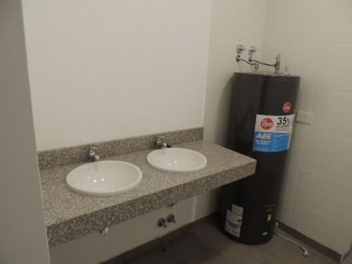 Imagen 9 de 19 de Deposito Aaa Nuevo 2200 M2
