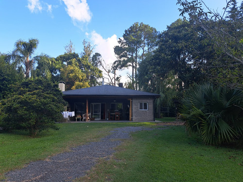 Casa + Departamento Independiente Con Piscina Y Amplio Parque