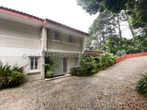 #24-15036  Esplendia Casa En La Lagunita Country Club 