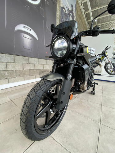 Husqvarna Svartpilen 250-fin@nci@la Cuota Fija-bluetooth-gps