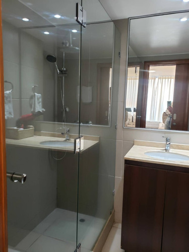 Se Vende Bello Departamento Amoblado, Ed. Torre Capital