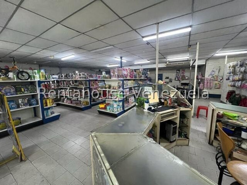 Se Alquila Local En Los Chaguaramos