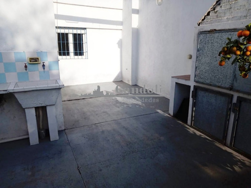 Casa En Venta 3 Ambientes + Departamento Zona Makro Mar Del Plata