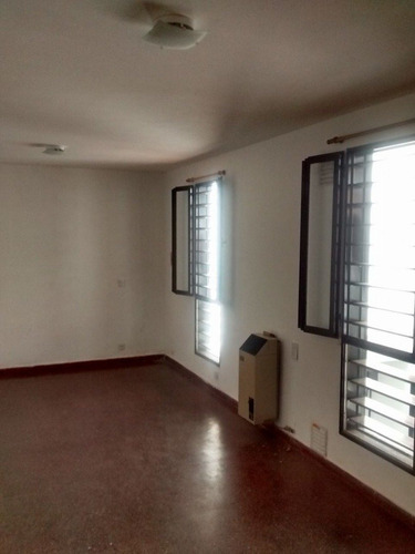 Imagen 4 de 7 de Alquiler De Monoambiente En Barrio Pueyrredon