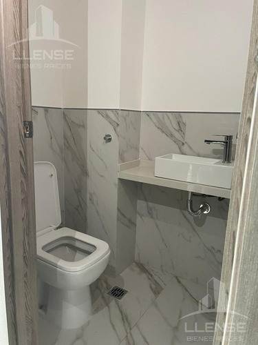 Departamento 4 Ambientes Con Cochera A Estrena En Venta - Bernal Centro