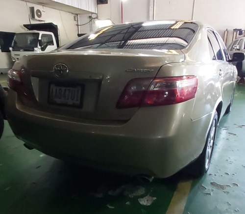 Imagen 3 de 7 de Toyota Camry