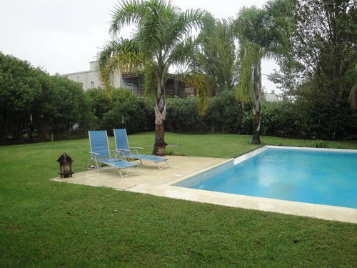 Imagen 7 de 30 de Muy Buena Casa En Venta En Santa Barbara!