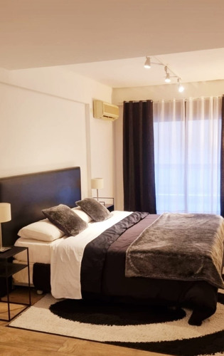 Amplio Monoambiente C/ Balcon. Equipado.edificio Con Seguridad,pileta,gym Y Sum.