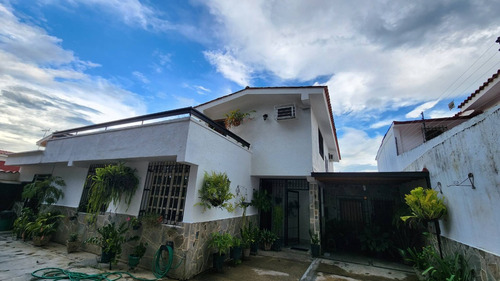 Tibisay Rojas Vende Casa En Urbanizaciòn Prebo Ii.    Cod. 218327