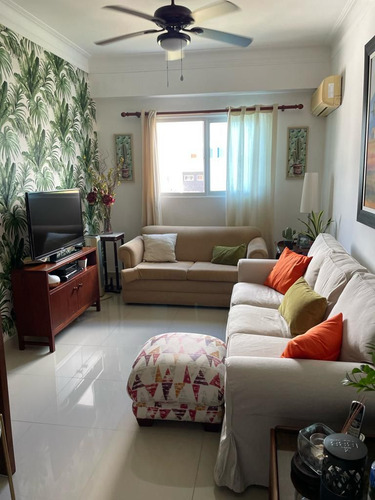 En Venta Hermoso Ph De 3 Habitaciones Con Terraza.