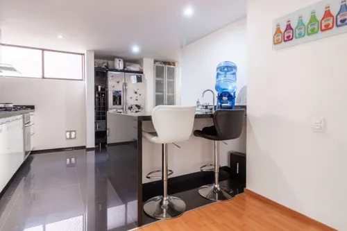 Apartamento En Venta En La Carolina. Cod V6534