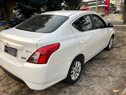 Nissan Versa 1.6 16V FLEX SV 4P XTRONIC