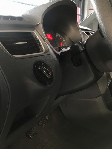 Volkswagen Fox 1.0 MI 8V FLEX 4P MANUAL