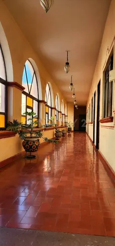 Oportunidad, Hotel Ubicado A Un Costado Del Teatro Calderón Y Catedral