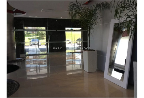 Apartamento De 3 Dormitorios En Venta En Icon Brava Tower, Punta Del Este.