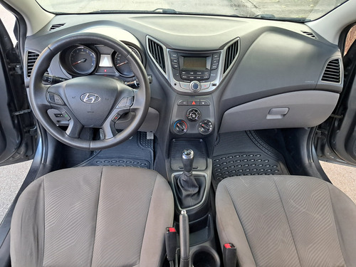 Hyundai HB20S 1.6 Comfort Plus Flex 4p