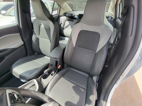 Chevrolet Onix plus 1.0 Lt