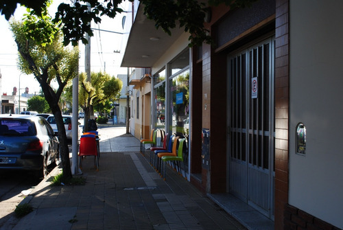 Imagen 2 de 4 de Venta Casa / Local Comercial Y Galpón Junin / Bs As